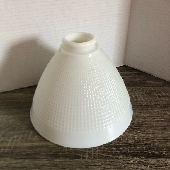 Vtg Corning Milk Glass Waffle Pattern Shade - Picture 1 of 10